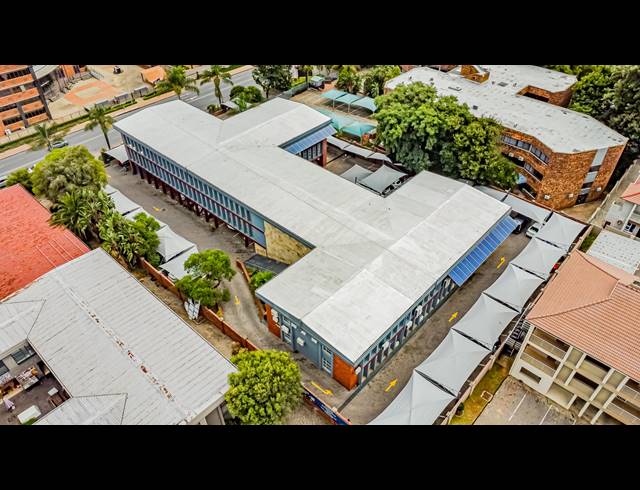 2,489M² OFFICE FOR SALE IN FERNDALE